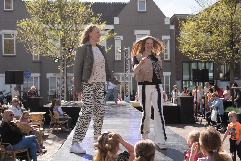 Modeshow 155_.jpg